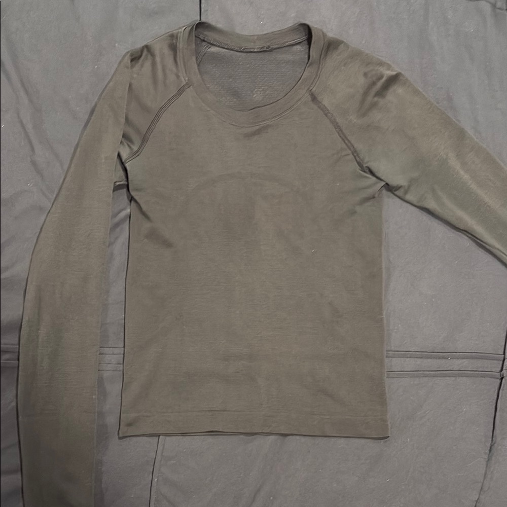 Lululemon long sleeve swiftly tech t shirt